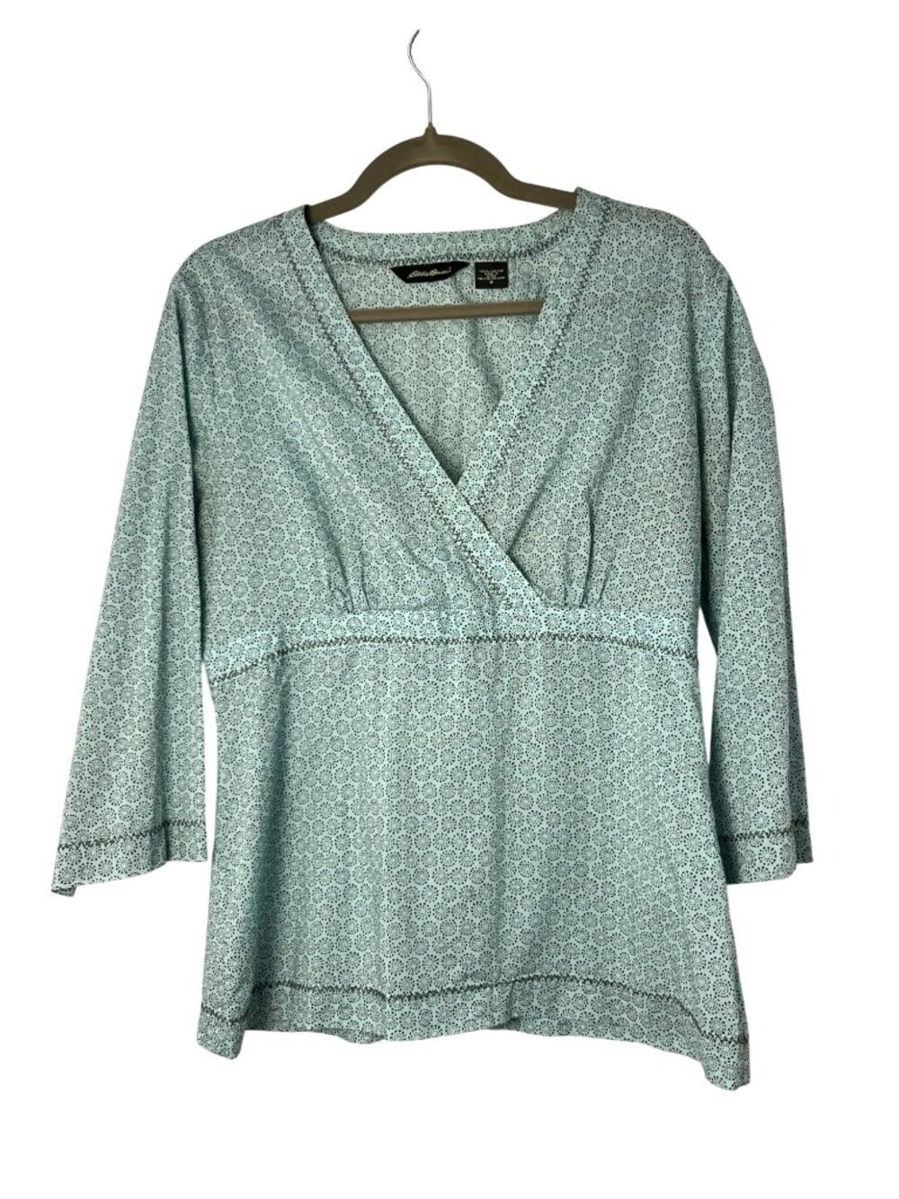 Eddie Bauer Womens 8 Sage Green Patterned V-Neck Top 100% Cotton USED Lightweigh